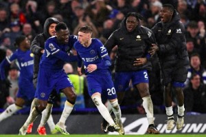  帕尔默球衣登顶热销榜，切尔西周边收益暴涨  