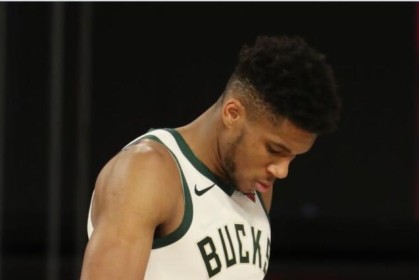  字母哥暴扣统治内线，雄鹿轻取魔术迎连胜  