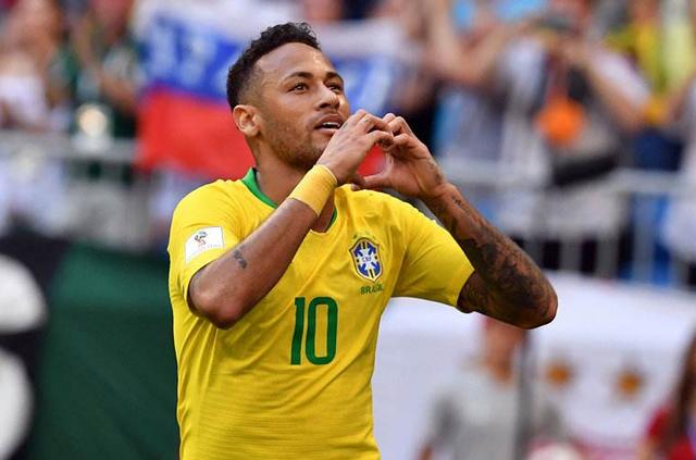  法甲新星福法纳破门惊艳全场引关注  