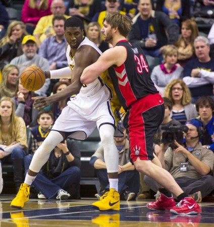  尼斯主场绝杀，终结巴黎连胜  