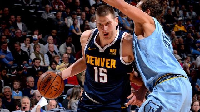  约基奇27+15掘金轻取开拓者稳居榜首  