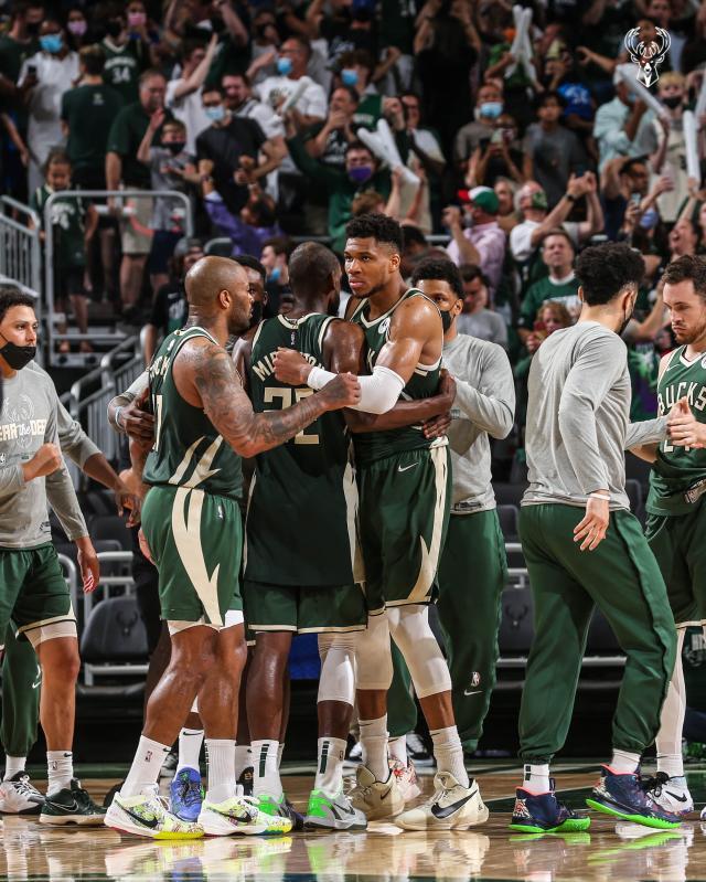  米德尔顿关键封盖，雄鹿1分险胜篮网