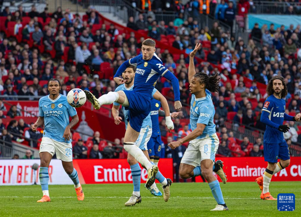  帕尔默处子球定江山，曼城青年军客场力克伯恩利